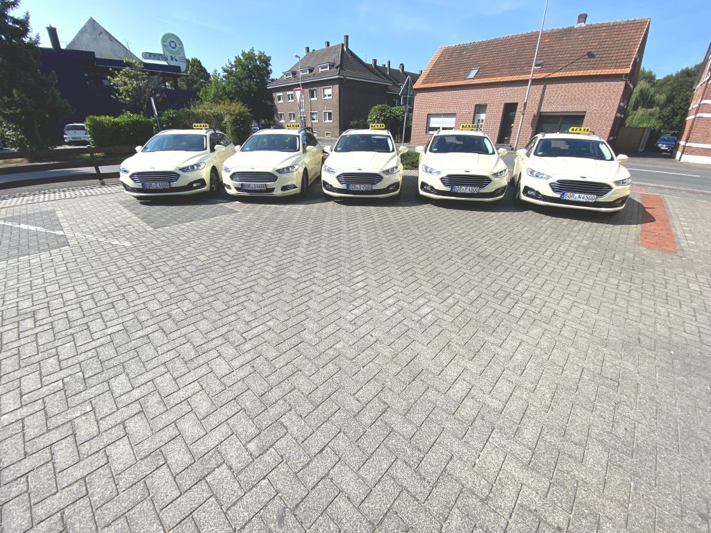 Unsere Fahrzeuge – Komfortabel & vielseitig unterwegs