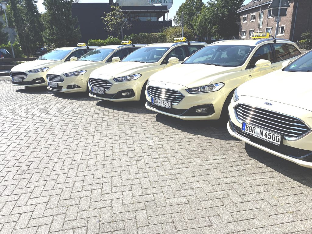 Modern & bestens ausgestattet – Unser Fuhrpark!